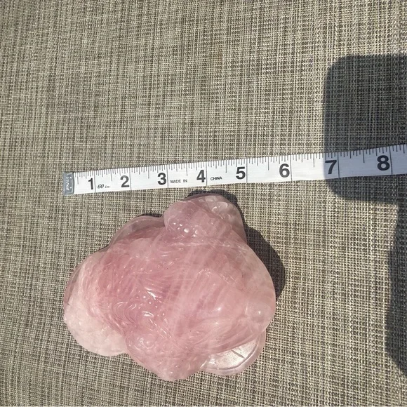 (C) Money Toad feng shui Rose Quartz Lucky Carved Stone Crystal Frog Figurine